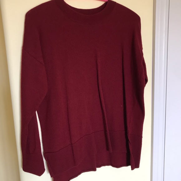 Red knit sweater - Picture 1 of 1